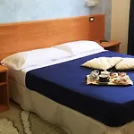 Il Giardino Di Zefiro 3* 焦约萨马雷阿