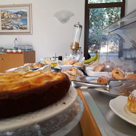 Bed & Breakfast Il Giardino Di Zefiro 3*