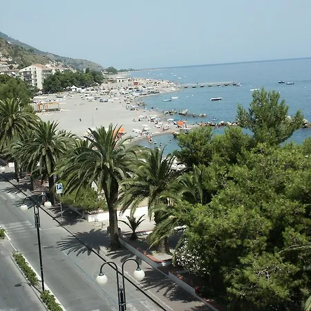 Bed & Breakfast Il Giardino Di Zefiro 3*
